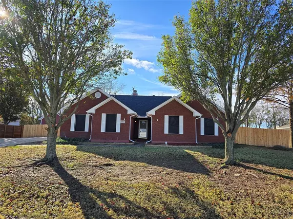Gunter, TX 75058,601 Preston Glen
