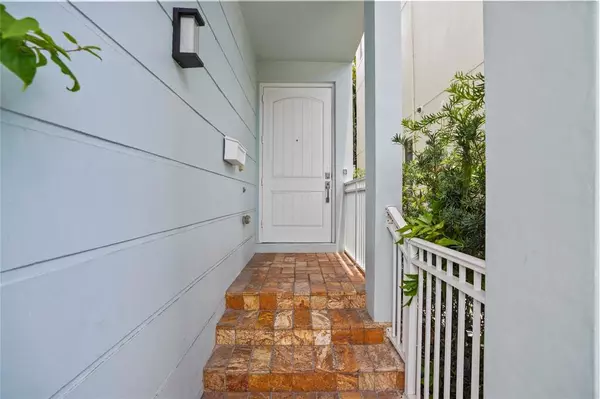 Hollywood, FL 33019,347 Oak St #B1