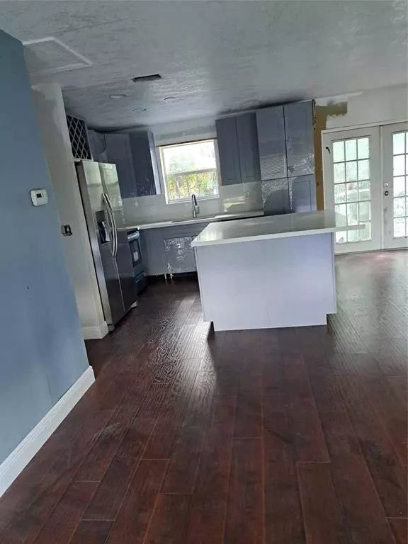 Pembroke Pines, FL 33023,730 SW 67TH TER