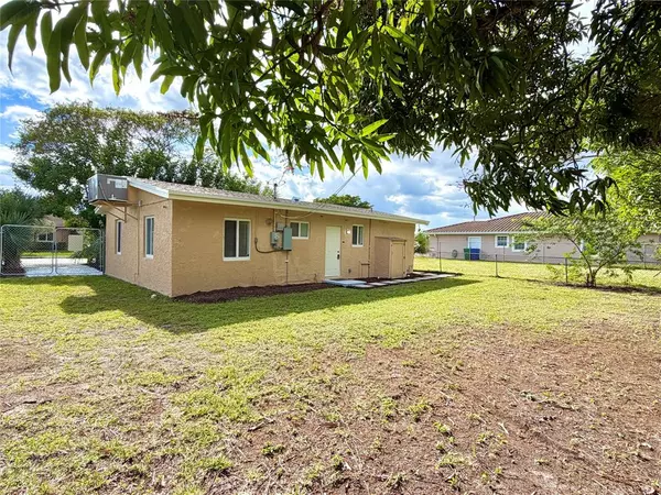 Fort Lauderdale, FL 33311,2943 NW 13th St