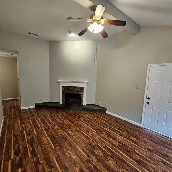 Dallas, TX 75243,9600 ROYAL #612