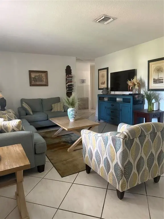 Fort Lauderdale, FL 33315,1370 SW 32nd St