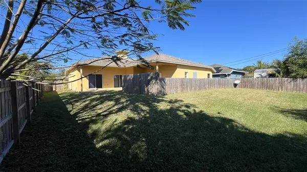 Port St Lucie, FL 34984,120 SW Grimaldo Ter