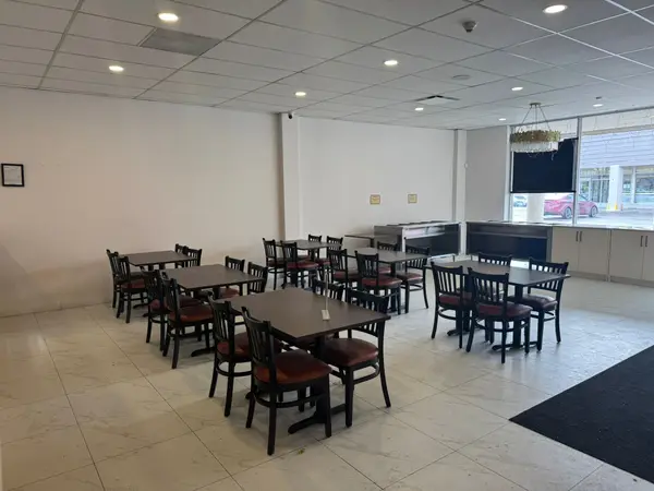 Brampton, ON L6T 1H3,36 Avondale BLVD