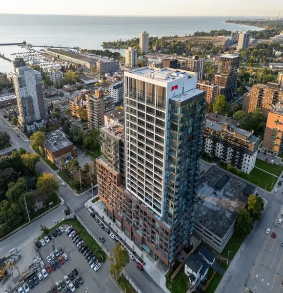 28 Ann ST #804, Mississauga, ON L5G 0E1