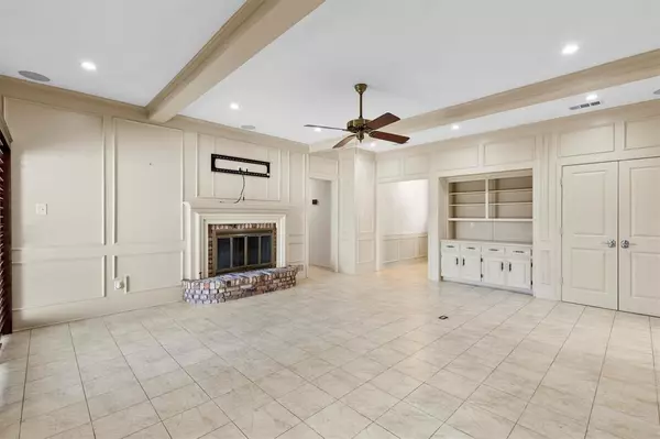 Dallas, TX 75231,7708 Lemmonwood Drive