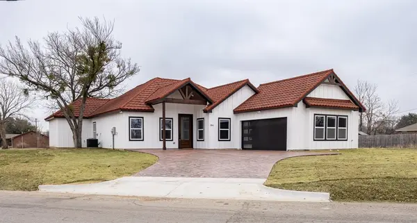 Cleburne, TX 76031,104 Mansfield Road