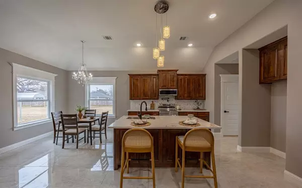 Cleburne, TX 76031,104 Mansfield Road