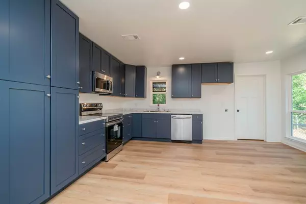 Mineola, TX 75773,607 N Pacific Street