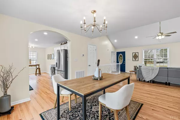 Lynchburg, VA 24502,525 Hayes DR