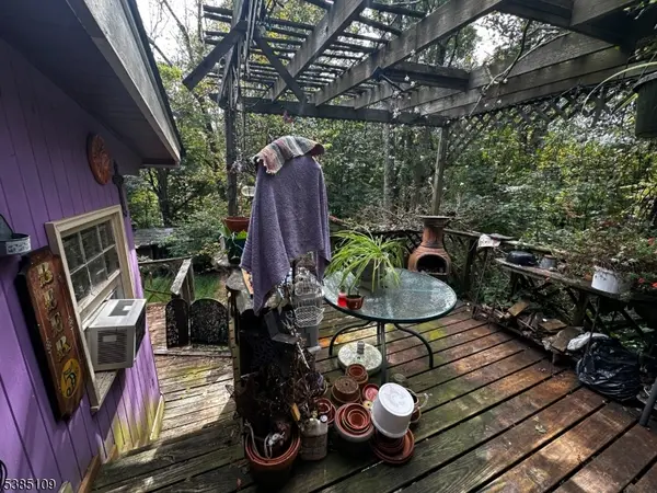 Vernon Twp., NJ 07422,8 Shawondasee Rd