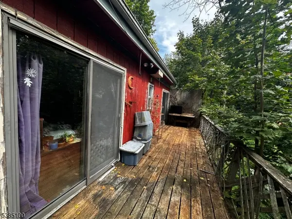 Vernon Twp., NJ 07422,8 Shawondasee Rd