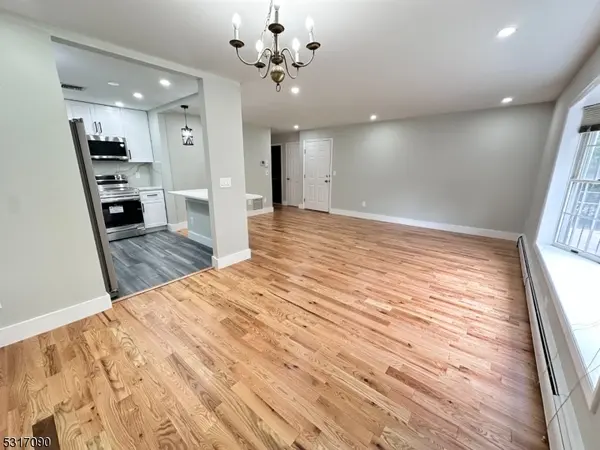 Park Ridge Boro, NJ 07656,107 A So Maple Ave #A