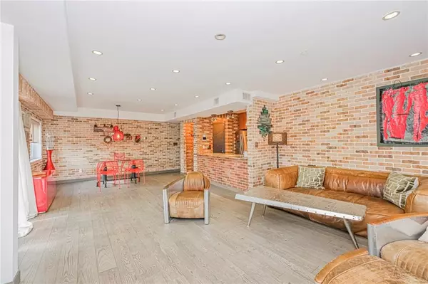 Brooklyn, NY 11235,3567 Shore Pkwy #H4A