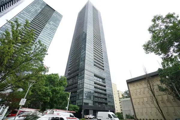 101 Charles ST E #3510, Toronto C08, ON M4Y 0A9