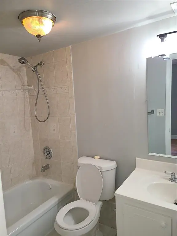 Lauderhill, FL 33319,3300 Spanish Moss Ter #202