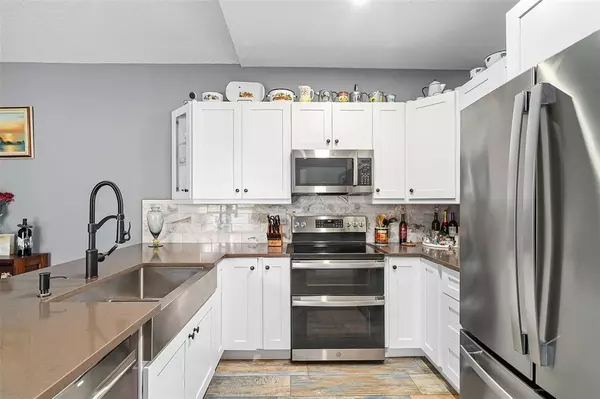 Plantation, FL 33317,7515 NW 3rd St