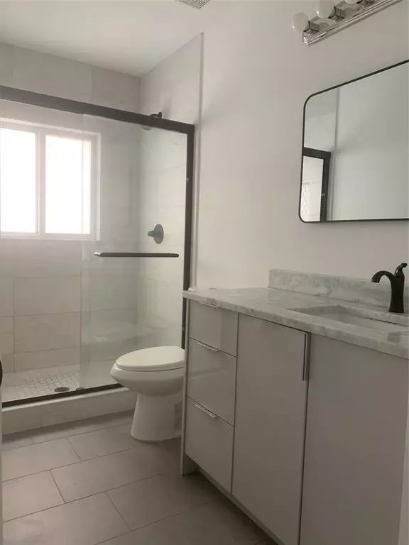 Fort Lauderdale, FL 33311,816 NW 3rd St #1