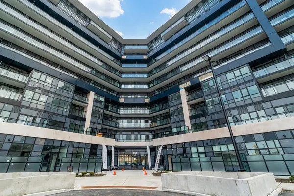 Oakville, ON L6M 4M2,395 Dundas ST W #531