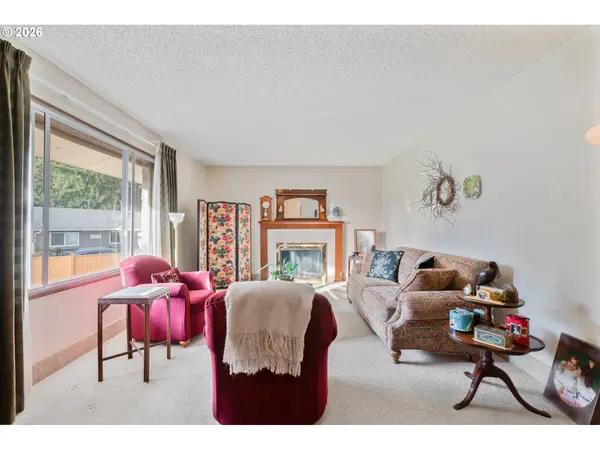 Kelso, WA 98626,1008 16TH PL