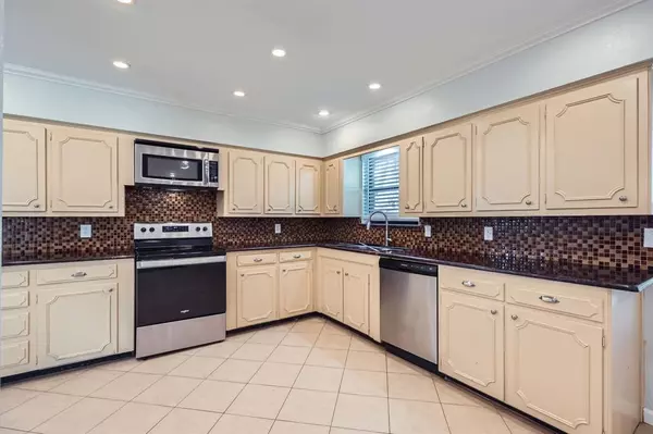 Dallas, TX 75240,13460 Mill Grove Lane