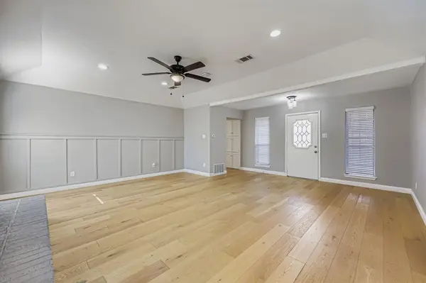 Burleson, TX 76028,116 NE Alsbury Boulevard