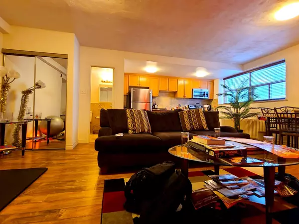 Toronto E04, ON M1R 1S1,1751 Victoria Park AVE #107