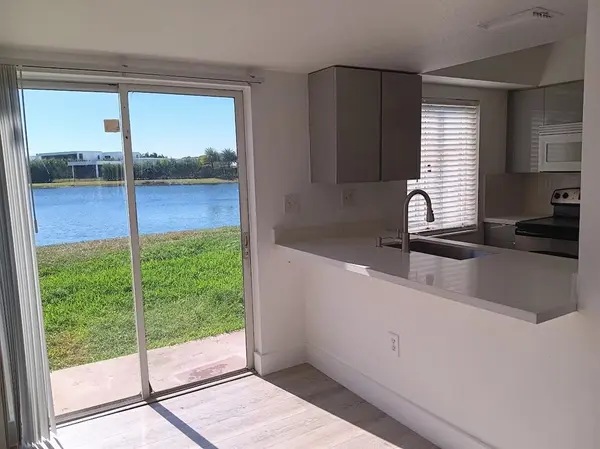 Weston, FL 33326,150 Riviera Cir