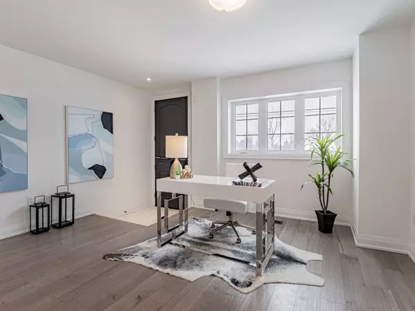 Markham, ON L6C 3L5,4275 Major Mackenzie DR E