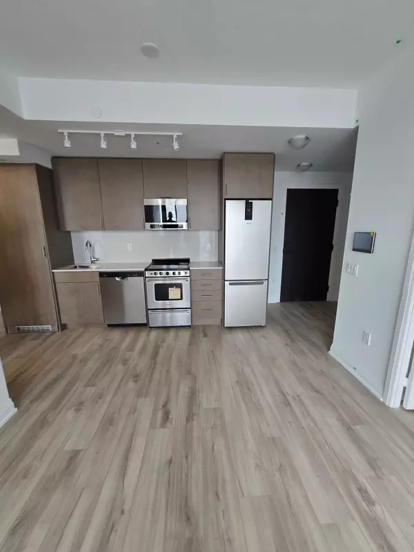 Oakville, ON L6H 7X8,412 Silver Maple RD #609