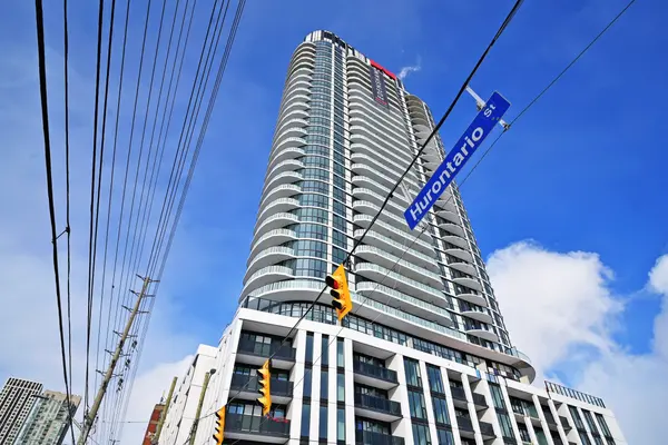 Mississauga, ON L5A 4C6,1 Fairview RD E #810