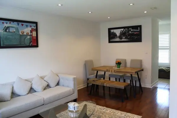 Milton, ON L9T 6L6,844 Gazley CIR