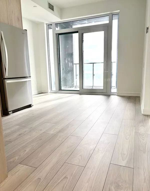 Toronto W08, ON M8Z 0H4,1007 Queensway N/A #1408