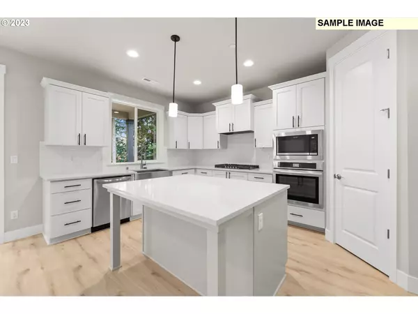 Camas, WA 98607,5560 N 94TH AVE #LT 216