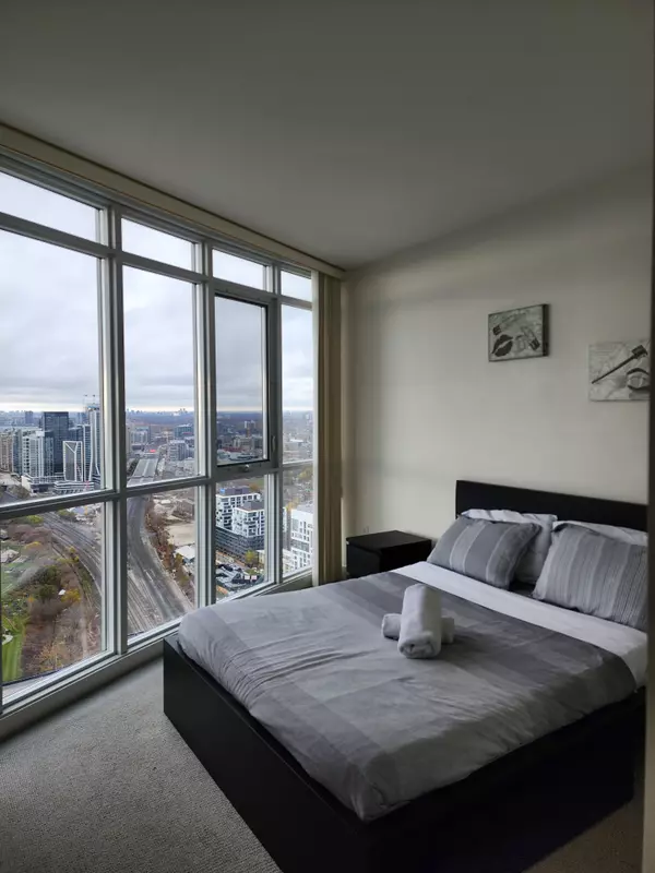 Toronto C01, ON M5V 4A9,21 Iceboat TER #4809