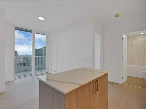 Toronto C14, ON M2N 0M4,36 Olive AVE #2312