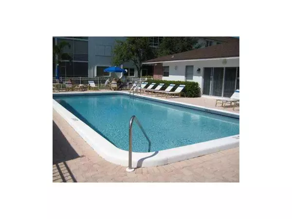 Lauderdale By The Sea, FL 33062,1501 S OCEAN BLVD #218