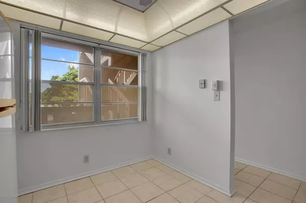 Coconut Creek, FL 33066,2006 Granada Dr #N2