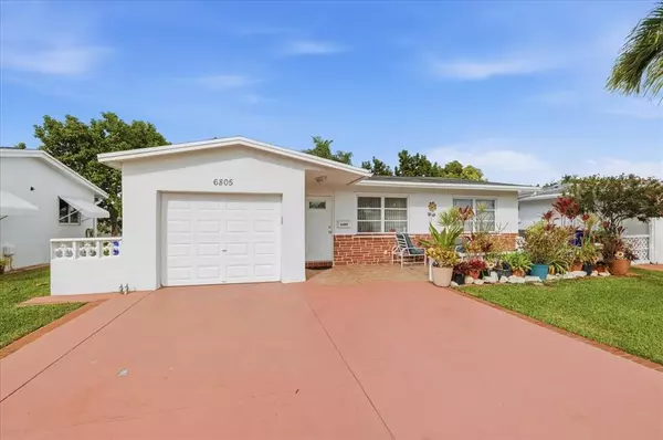 Margate, FL 33063,6805 Margate Blvd