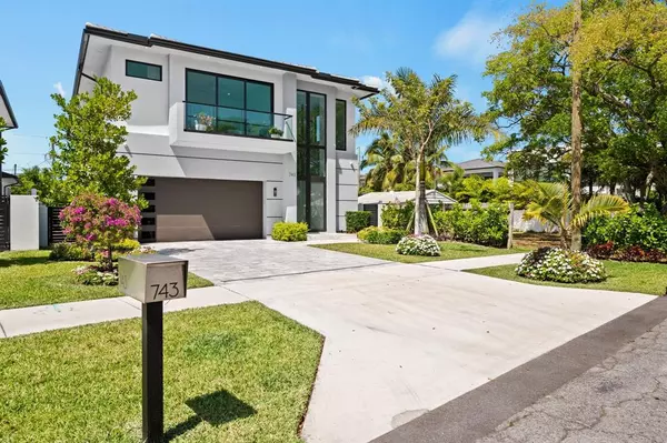 Delray Beach, FL 33483,743 S Lake Ave