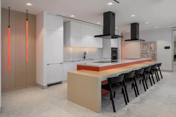 Toronto W08, ON M8Z 0G5,36 Zorra ST #3310