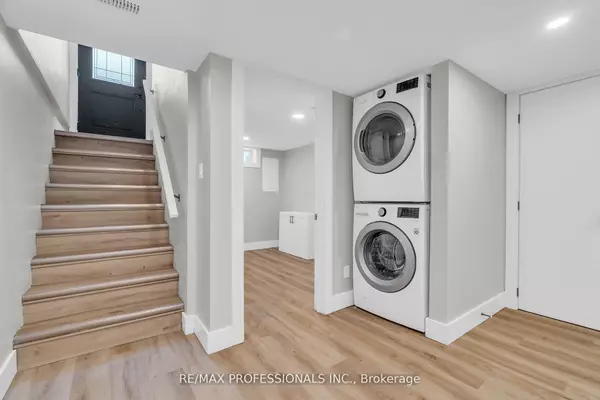 Kitchener, ON N2C 1Z7,139 Byron AVE #Lower