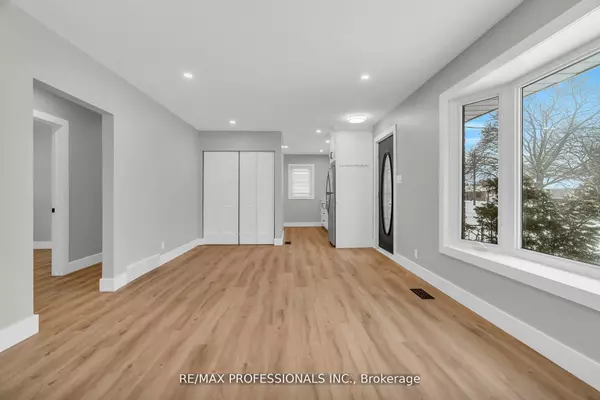 Kitchener, ON N2C 1Z7,139 Byron AVE #Upper