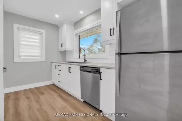 Kitchener, ON N2C 1Z7,139 Byron AVE #Upper