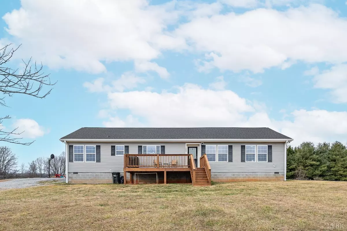 Bedford, VA 24523,1689 Otter Hill RD