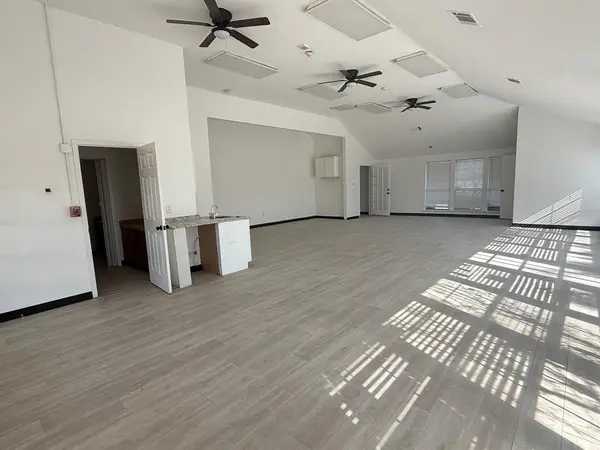 Carrollton, TX 75006,1935 Old Denton Road