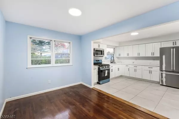 Bloomfield Twp., NJ 07003,235 Lakewood Dr #2