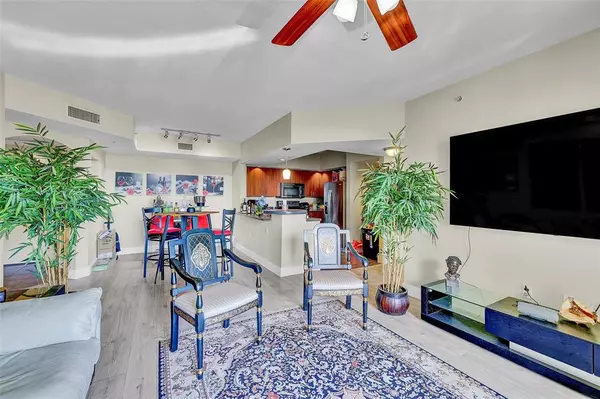 Fort Lauderdale, FL 33301,110 N Federal Hwy #815