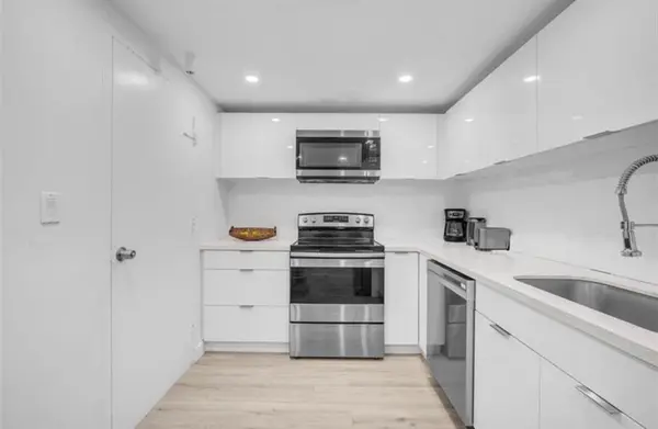 Hollywood, FL 33019,4001 S Ocean Dr #7K