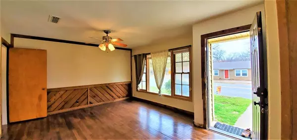 Denton, TX 76201,1111 Avenue A